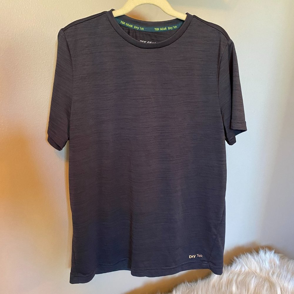 T-Shirt - Picture 6 of 6